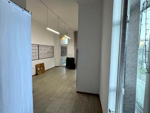 комерційна за адресою Бігова вул., 17а