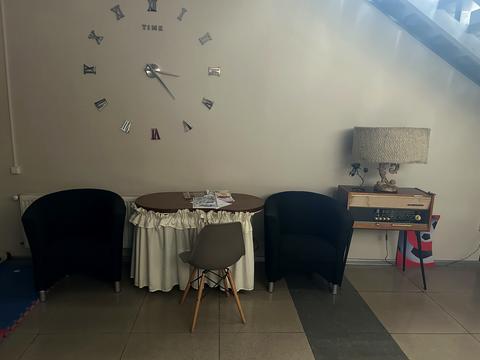 комерційна за адресою Перемоги вул., 1