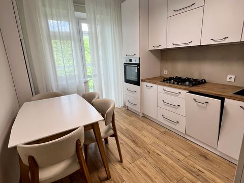 квартира за адресою Жасминова вул., 5б