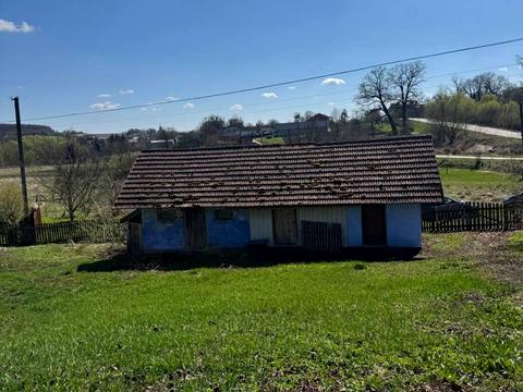 будинок за адресою Лісова