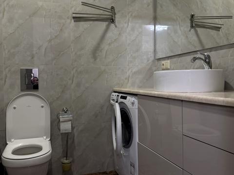 квартира за адресою Євгена Коновальця вул. (Щорса), 34-А