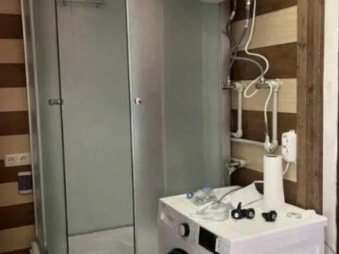 квартира за адресою Захисників України вул. (1-го Травня), 8