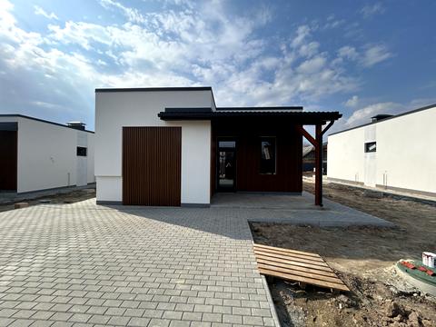 дом по адресу с. Белогородка, Мрії