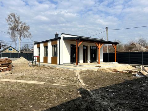 дом по адресу с. Белогородка, Мрії