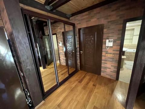 квартира по адресу Андреевский спуск, 2-В