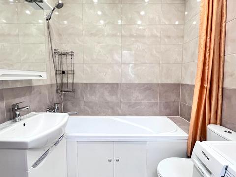 квартира за адресою Любомира Гузара просп. (Космонавта Комарова), 13