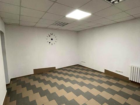 комерційна за адресою Князя Володимира Великого просп., 70