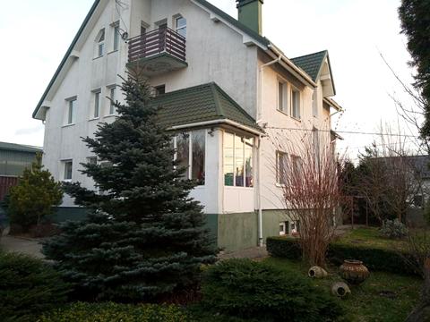 будинок за адресою Джерельна