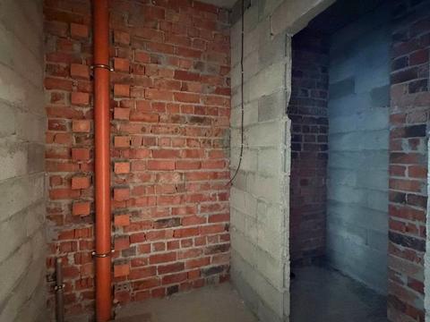 комерційна за адресою Малоголосківська вул., (Будинок)