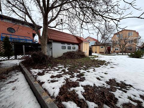 дом по адресу Квітнева