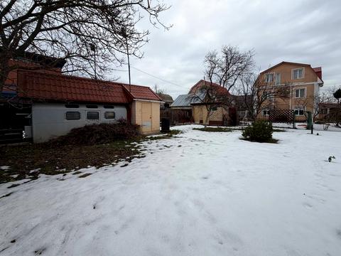 дом по адресу Квітнева