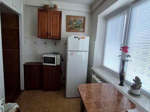 квартира по адресу Героїв Космосу ул., 1