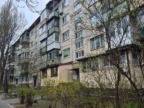 квартира по адресу Героїв Космосу ул., 1