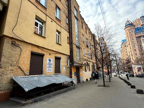 комерційна за адресою Олександра Кониського вул., 48