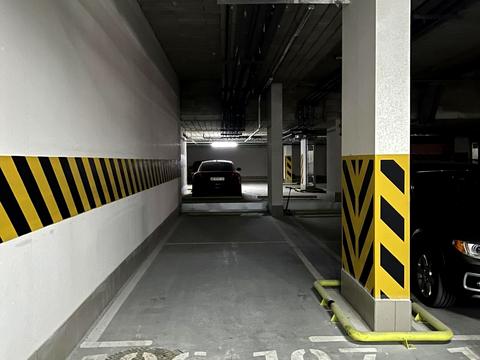 паркомісце за адресою Воздвиженська вул., 15