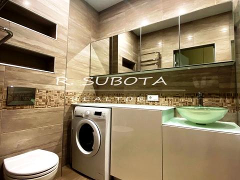 квартира за адресою Левка Лук'яненка вул. (Василя Жуковського), 16, 18, 20, 24