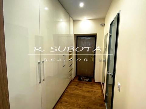 квартира за адресою Левка Лук'яненка вул. (Василя Жуковського), 16, 18, 20, 24