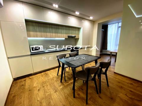 квартира по адресу Левка Лукʼяненка ул. (Василия Жуковского), 16, 18, 20, 24