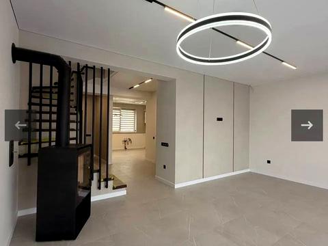 будинок за адресою Західна