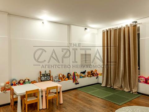 комерційна за адресою Ділова вул. (Димитрова), 7