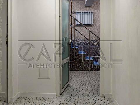 комерційна за адресою Ділова вул. (Димитрова), 7