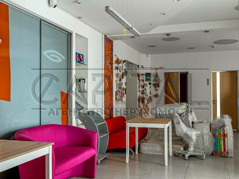 комерційна за адресою Ділова вул. (Димитрова), 7