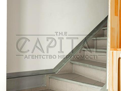 комерційна за адресою Ділова вул. (Димитрова), 7