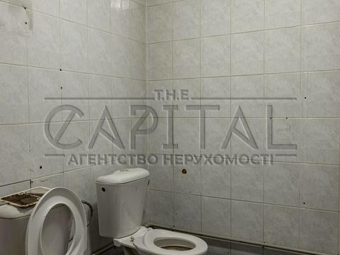 комерційна за адресою Ділова вул. (Димитрова), 7