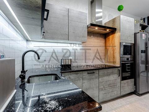 квартира за адресою Авіаконструктора Антонова вул., 2-Б