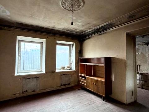будинок за адресою 1-ша лінія вул., 27
