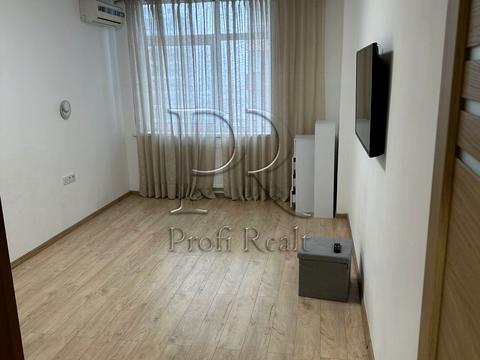 квартира по адресу Олександра Олеся ул., 6-Б