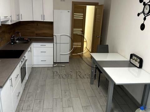 квартира по адресу Олександра Олеся ул., 6-Б