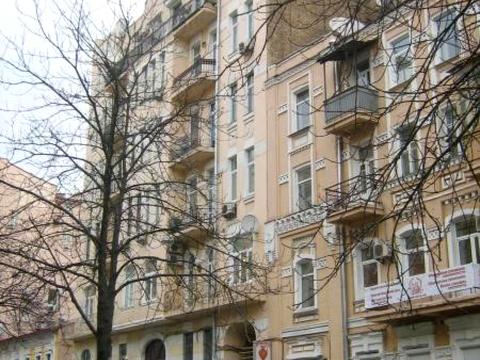 коммерческая по адресу Антоновича ул. (Горького), 9