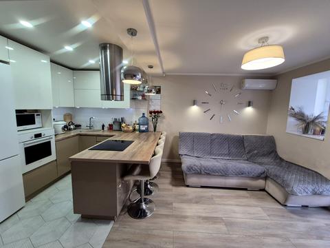 квартира по адресу Азербайджанская ул. (Бакинських Комісарів), 16/1