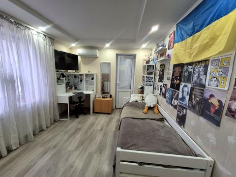 квартира по адресу Азербайджанская ул. (Бакинських Комісарів), 16/1