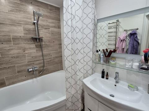 квартира по адресу Азербайджанская ул. (Бакинських Комісарів), 16/1