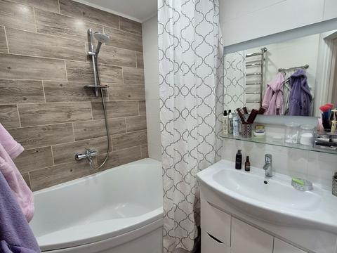 квартира по адресу Азербайджанская ул. (Бакинських Комісарів), 16/1