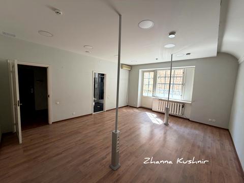 комерційна за адресою Велика Арнаутська вул., 35