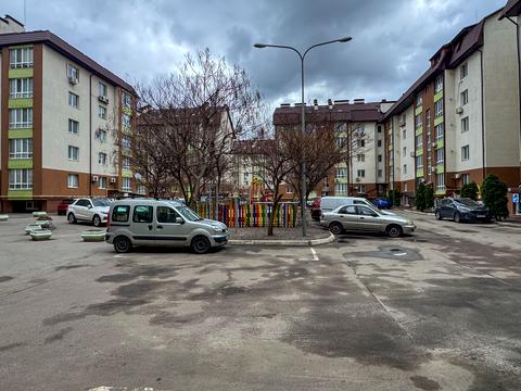 комерційна за адресою Волошкова вул., 6