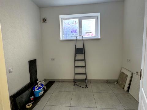 комерційна за адресою Волошкова вул., 6