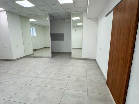 комерційна за адресою Волошкова вул., 6