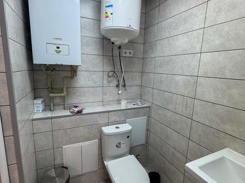 комерційна за адресою Волошкова вул., 6