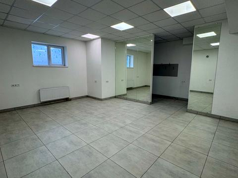 комерційна за адресою Волошкова вул., 6