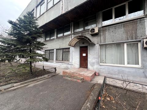комерційна за адресою Професора Анатолія Бойка вул., 3