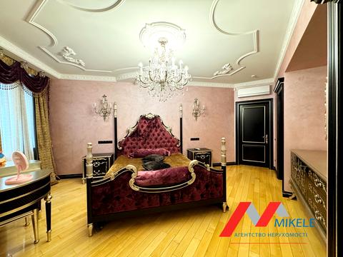 квартира за адресою Раїси Окіпної вул., 8