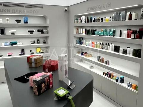 комерційна за адресою Басейна вул., 1/2