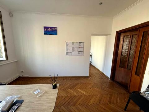 комерційна за адресою Уманська вул., 19