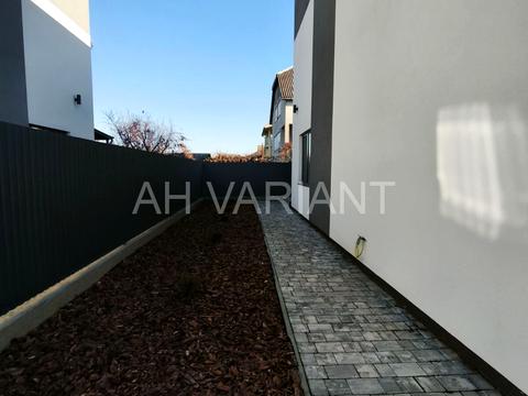 дом по адресу Ужанська ул.