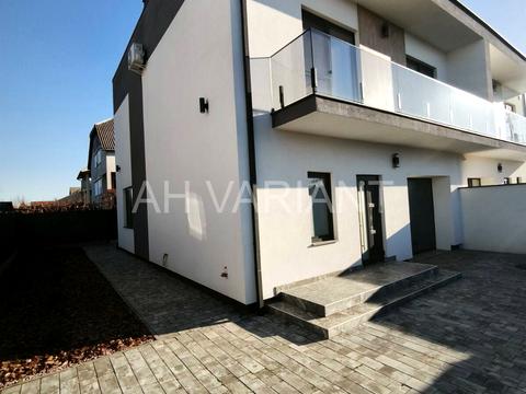 будинок за адресою Ужанська вул.