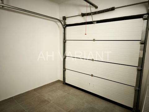 дом по адресу Ужанська ул.